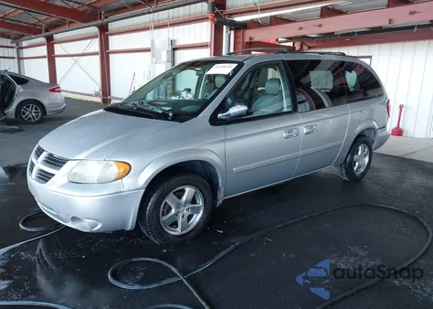 2007 Dodge Grand Caravan Sxt z USA, uszkodzony, nr VIN 2D4GP44L27R132802